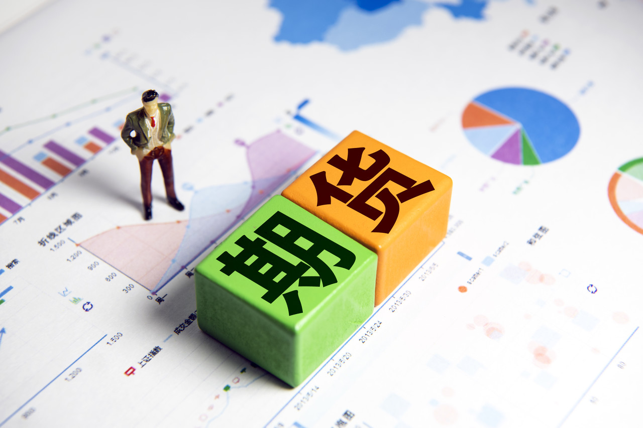 前5个月我国规上互联网企业完成互联网业务收入7735亿元
