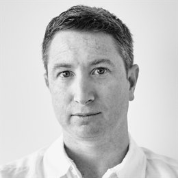 美股动态 | 特斯拉(TSLA.US)上涨超过2% 计划在旧金山推出Robotaxi服务